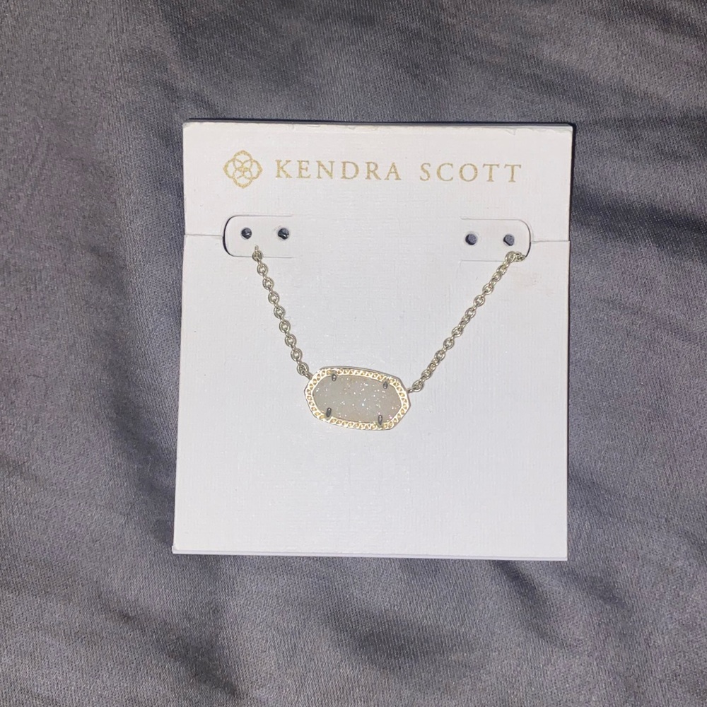 Gold white Sparkle Kendra Scott Necklace!